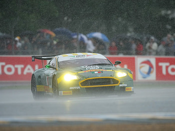 Sports, Auto, Rain, Aston Martin, Cars, Front View, Speed, Style, 2005, Racing Car, Dbr9 HD wallpaper