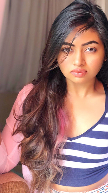 Shalin zoya, malayalam actress HD phone wallpaper
