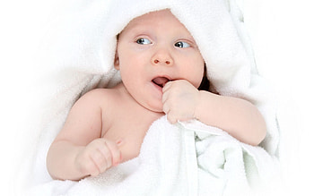 Miscellanea, Miscellaneous, To Lie Down, Lie, Child, Blue-Eyed, Blue Eyed, Astonishment, Surprise HD wallpaper
