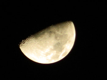 Half Moon, moon HD wallpaper