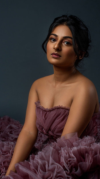 Ester anil, mallu actress, cute HD phone wallpaper