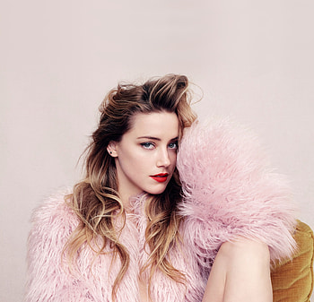 Beautiful actress, Amber Heard, blue eyes HD wallpaper