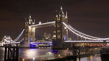 Night view, Tower Bridge HD wallpaper