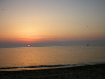 Epava in Vama Veche, sunset, vama veche romania HD wallpaper