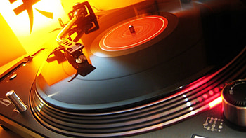 Shine, Light, Miscellanea, Miscellaneous, Plate, Turntable, Record Player HD wallpaper