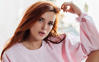 Bella Thorne, American actress, portrait, hoot, pink sweater, Bella Thorne portrait, American star HD wallpaper