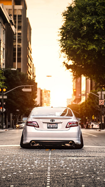 Toyota Auto, Classic elegance, Luxurious interior, Cutting-edge technology HD phone wallpaper