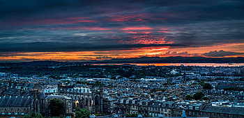 Calton Hill, Edinburgh Scotland, Captivating view, Hans Mast graphy HD wallpaper