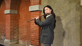Concert flute performance, Melodic video, Musical talent, Captivating artform HD wallpaper