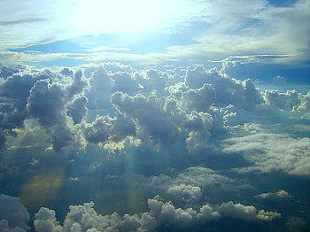 Reaching new heights, blue, rays, light, clouds, sky, billowing HD wallpaper