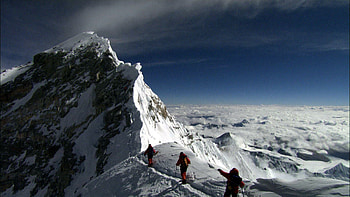 Mount Everest, Majestic peak, Himalayan mountains, Remote wilderness HD wallpaper