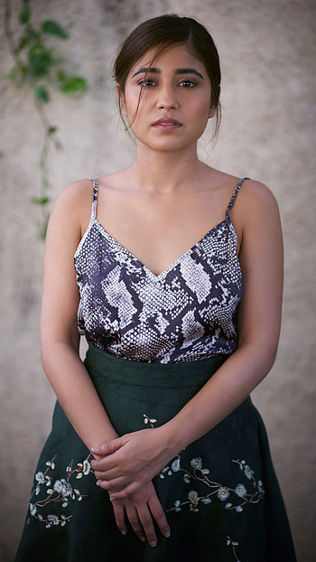 Shweta Tripathi, Beautiful Heroine HD phone wallpaper