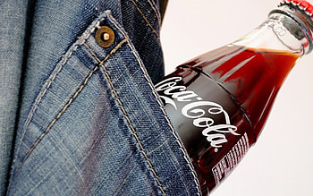 Soda , Refreshing drink, Fizzy beverage, Thirst-quenching HD wallpaper