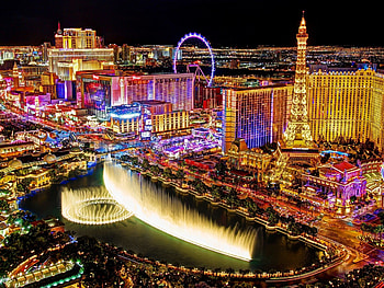 Vegas gallery, High-definition , Vibrant cityscape, Travel inspiration HD wallpaper