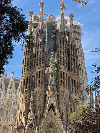 Sagrada Familia, Travels, Wegtreten, Reisen HD phone wallpaper