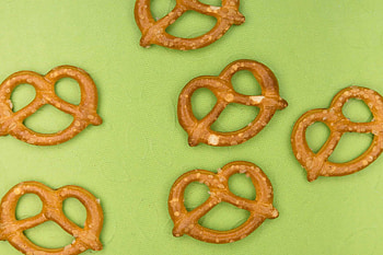 Palm oil- pretzels, Sustainable snacking, Healthy choice, Ethical ingredients HD wallpaper