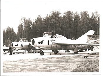 Mig-15UTI, bw, silverbird, mig, summer 1976 HD wallpaper
