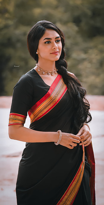 Mrunal Thakur, face, dhamaka HD phone wallpaper
