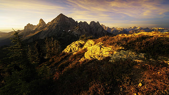 Beautiful sunset from the North Cascades, Washington, sky, mountains, trees, clouds, rocks, usa HD wallpaper