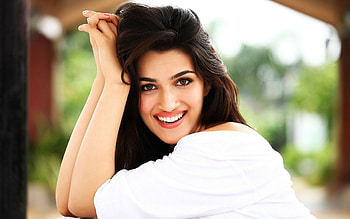 Kriti Sanon Smiling, kriti-sanon, indian-celebrities, girls HD wallpaper