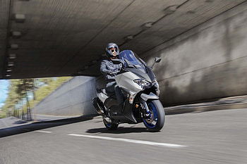 2017 Yamaha Tmax DX HD wallpaper