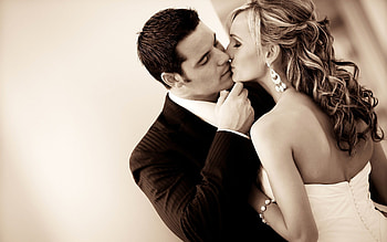 Weeding Couple 2, weeding-couple, kiss, love HD wallpaper