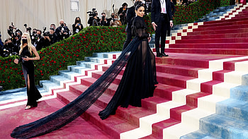 Met Gala 2022, Red carpet fashion, Vote for outfits HD wallpaper