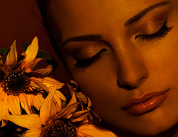 Beauty and flowers, face, models, flowers, female HD wallpaper