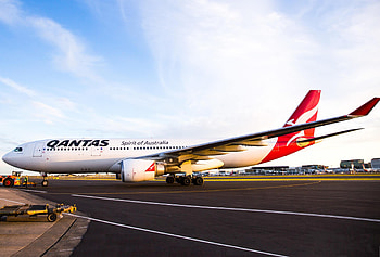 Qantas, Medium widebody fleet, A330 200p2fs, Cargo facts HD wallpaper