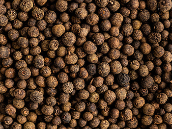 Allspice whole, Red goose spice, Versatile flavoring, Exotic spice market HD wallpaper