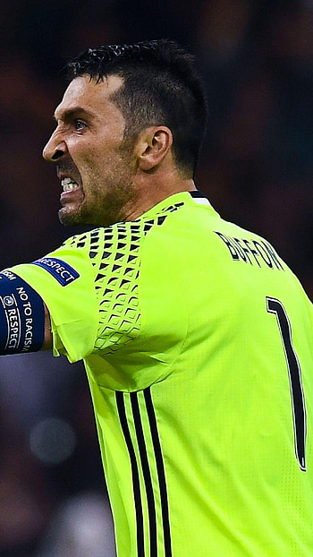Buffon , Goalkeeping greatness, Iconic goalkeeper, Sports hero HD phone wallpaper