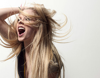 Avril Lavigne, writer, music, singer, composer HD wallpaper