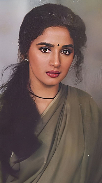 Madhuri Dixit, bollywood actress HD phone wallpaper