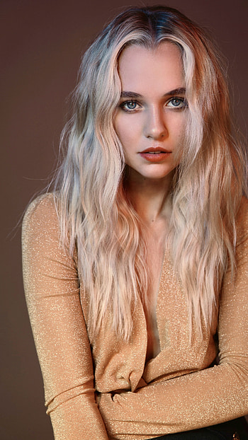 Madison iseman, actress HD phone wallpaper