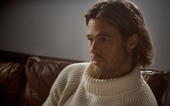 Brad Pitt, Striking , Mesmerizing , Timeless charm HD wallpaper