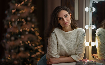 Christmas Time, Christmas, brunette, lights, woman HD wallpaper
