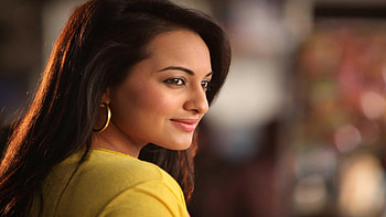 Sonakshi, top, actress, earing, yellow HD wallpaper