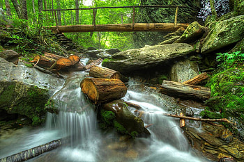 The Bridge at Alum Creek, Smoky Mountains, wood, waterfall, trees, water, forest, rocks HD wallpaper