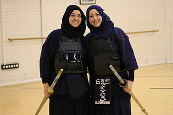 Kendo Muslim girl, Headscarf clad, Martial arts, Sports HD wallpaper
