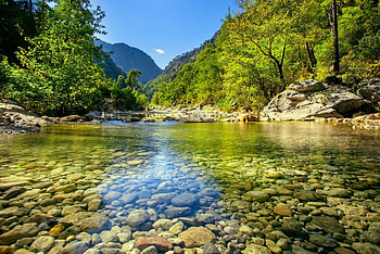 Clear waters, river, crystal, nice, shore, reflection, trees, greenery, water, hills, beautiful, stones, mountain, summer, emerald, mirrored, flow, nature, sky, clear, lovely HD wallpaper