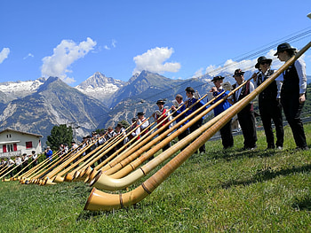 Alphorn , Alphorn experience, Swiss customs, Swiss alphorn HD wallpaper