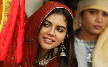 Kalyani Priyadarshan, India, actress, sari HD wallpaper