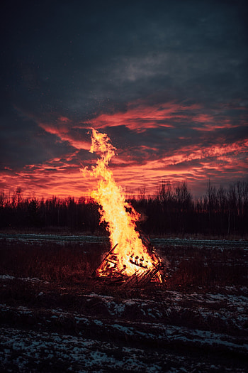 Fire, Bonfire, Twilight, Flame, Sparks, Miscellanea, Miscellaneous, Dusk HD phone wallpaper