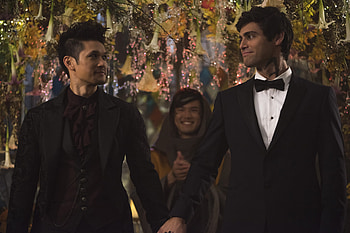 Harry Shum Jr. movies, Matthew Daddario, Malec wedding, Series finale HD wallpaper