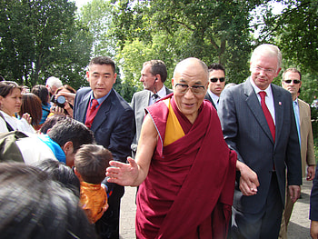 Dalai Lama in Germany, monk, lecture, president, people HD wallpaper