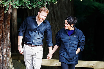 Meghan Markle, Canadian wilderness, Vanity Fair HD wallpaper