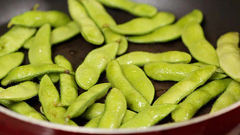Bestes edamame rezept, Kstliche edamame, Cooking with dog HD wallpaper