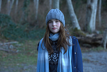 Beautiful, actress, zoey deutch, outdoor, celebrity HD wallpaper