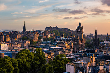 Edinburgh old town, Attractions, Tickets, Hotels HD wallpaper