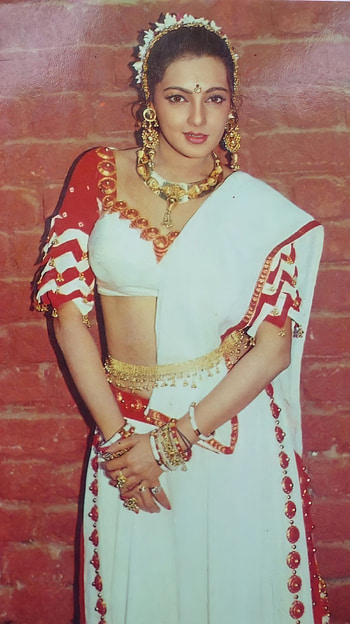 Mamata Kulkarni, bollywood actress, vintage HD phone wallpaper